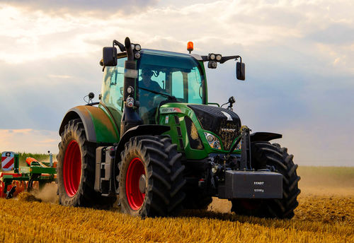 ultimo caso aziendale circa Macchinari agricoli e trattori