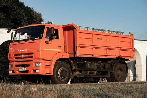 ultimo caso aziendale circa Fornire una soluzione ai problemi di controllo manuale del cambio per un produttore cinese di camion