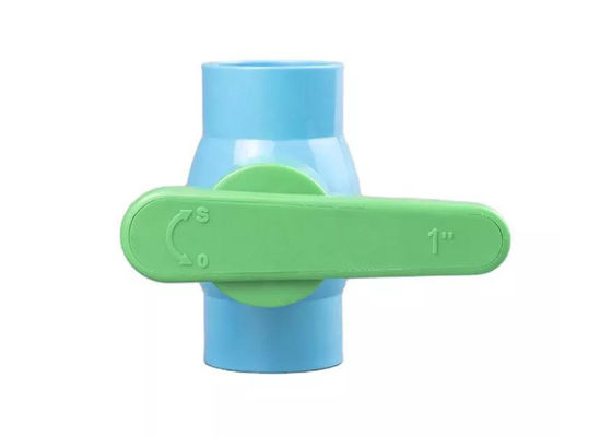 Valvola a sfera in PVC di plastica con presa ABS per il controllo dell'acqua